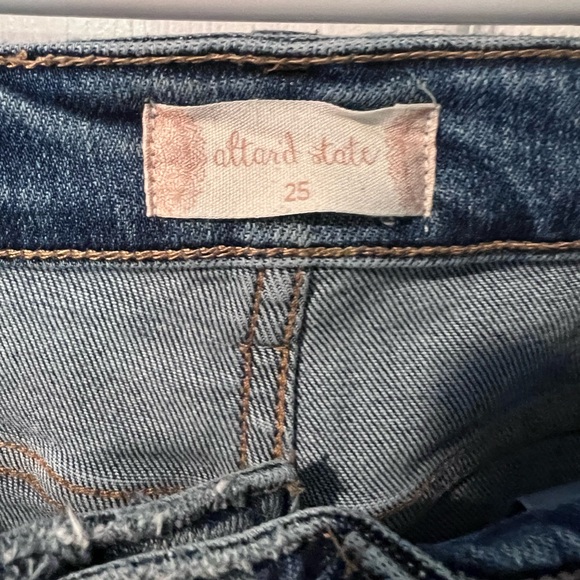 Woman's ALTAR'D State jeans - Picture 7 of 7
